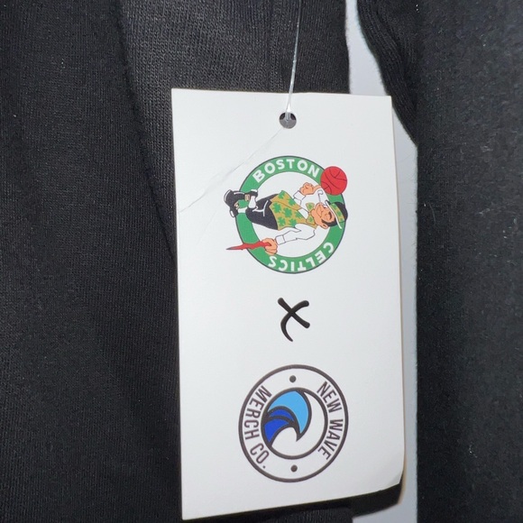 Boston Celtics Black Authentic Hoodie NWT Men’s Size Small - Picture 3 of 5